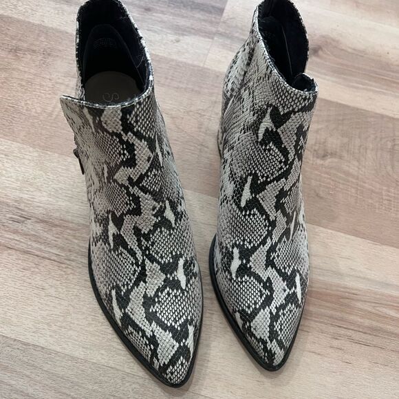 Snakeskin booties - Picture 6 of 10